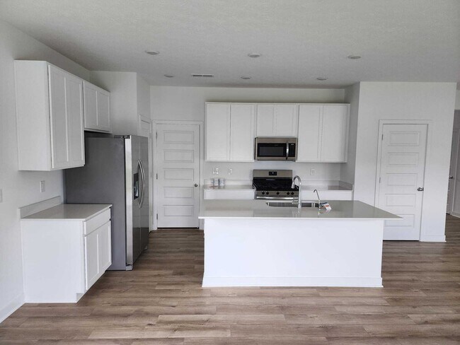 Foto del edificio - 17322 Carlton Rd
