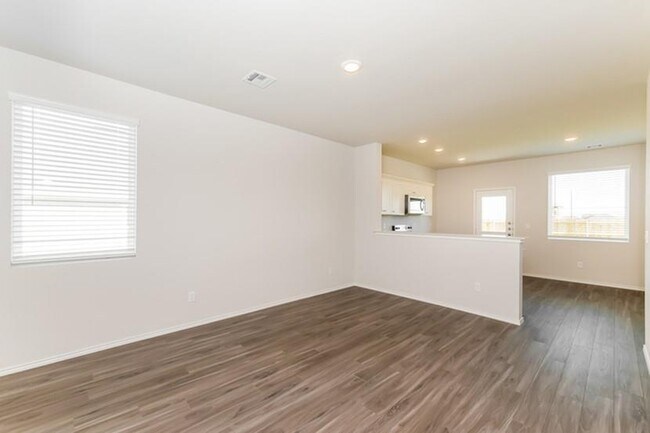 Foto del edificio - 1810 Dogwood Dr