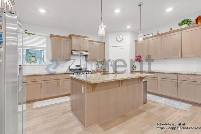 Foto del edificio - 30985 NW Brooking St