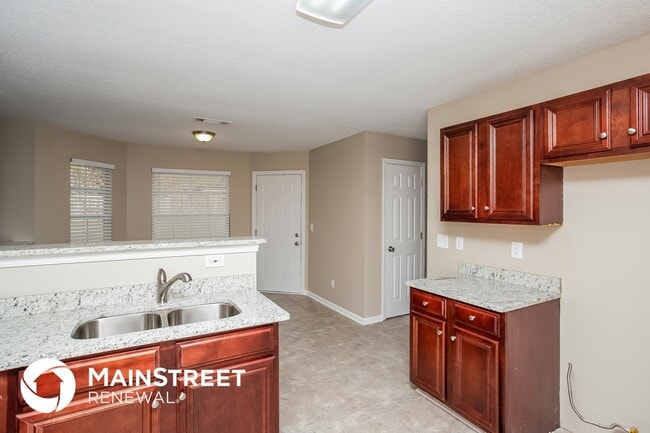 Building Photo - 6802 Fireside Ln