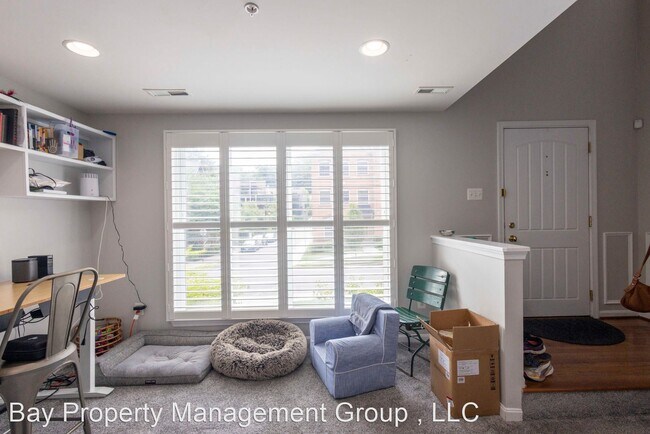 Building Photo - 3 br, 4.5 bath House - 2086 Clipper Park Rd