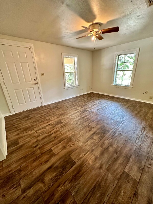 1003 Zavalla St, Jasper, TX 75951 House Rental in Jasper, TX