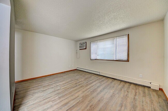 Foto del edificio - 413 S Johnson St