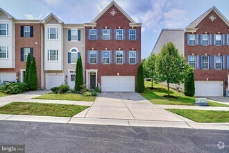 Building Photo - 7863 River Rock Way