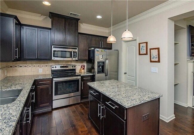 Foto del edificio - Charming 3BR House in Buford