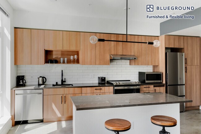 Foto del edificio - 104 12th Ave