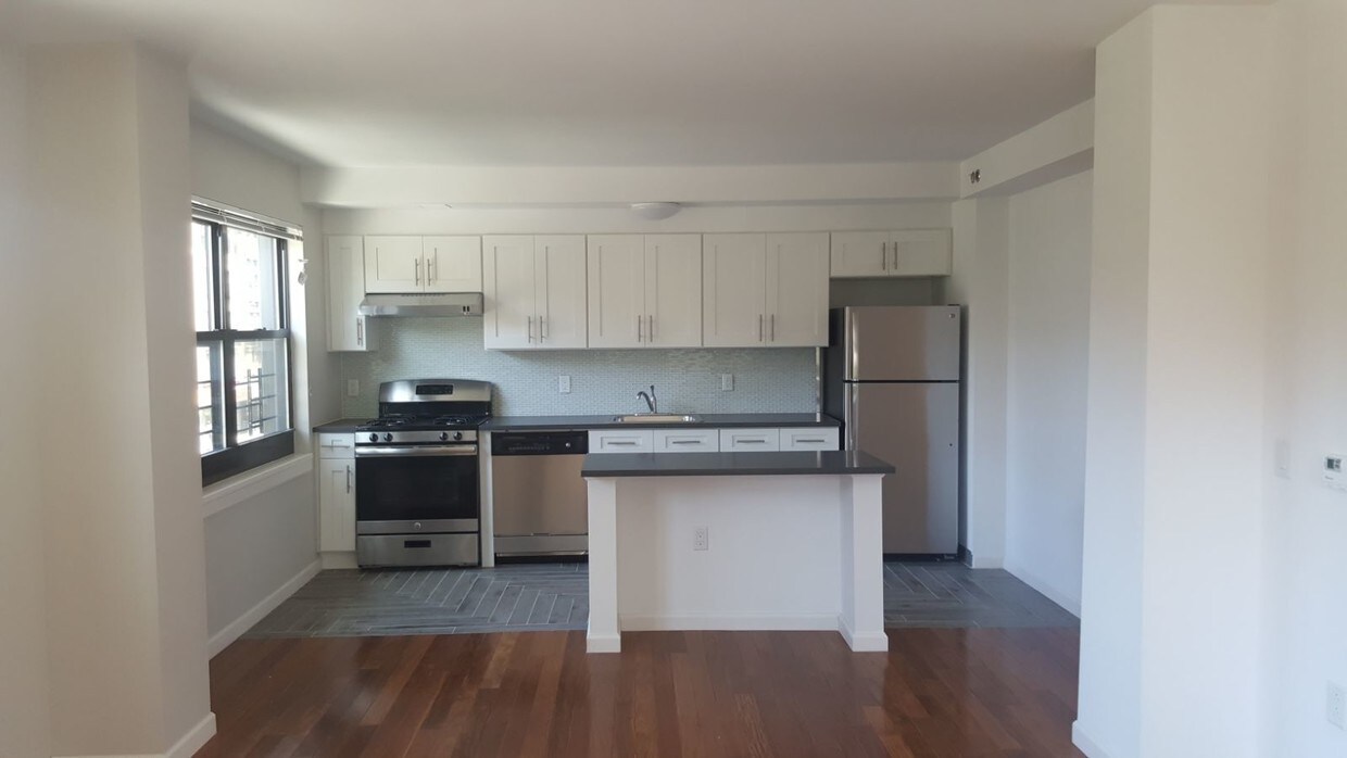 Kitchen - 275 W 140th St