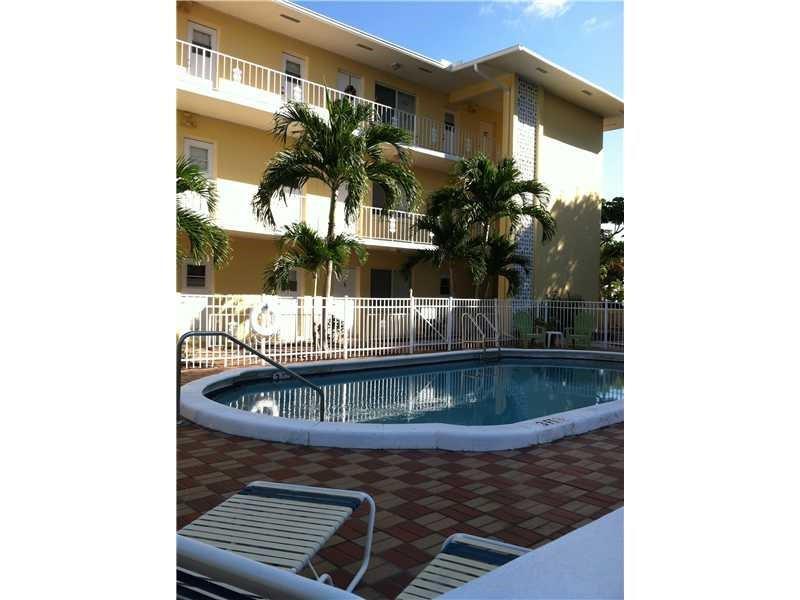 Hyacinth House Condo Association - 3061 NE 49th St