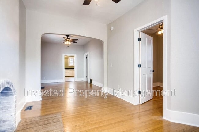 Building Photo - 123 W Archer Pl