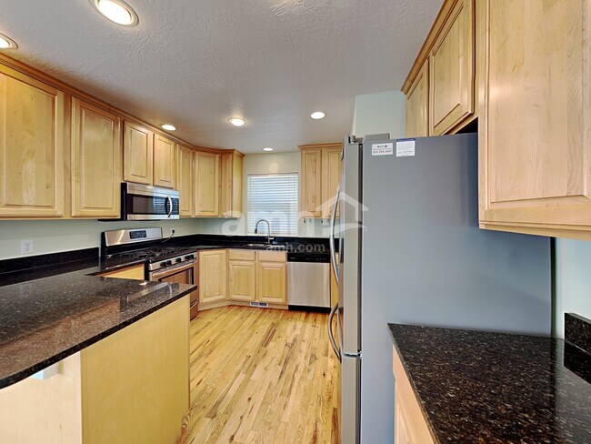 Foto del edificio - 3417 S Spruce View Ln