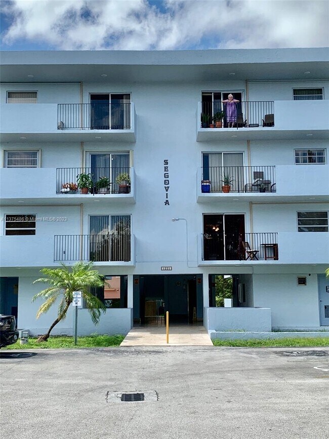 Foto del edificio - 1221 SW 122nd Ave