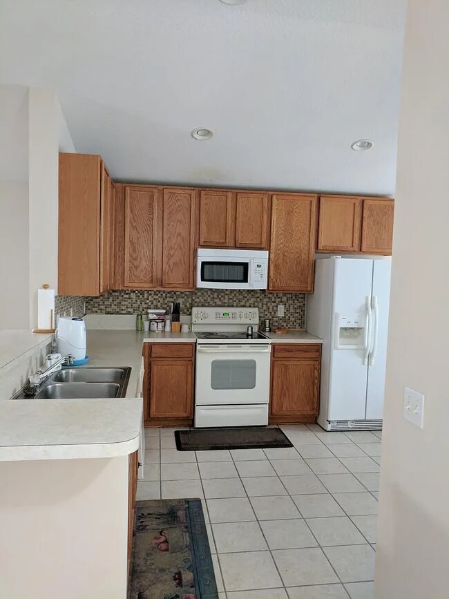 Foto del edificio - 1035 Beckingham Dr