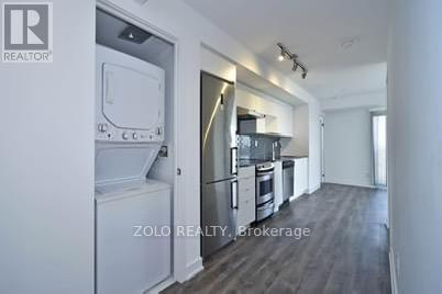 Building Photo - 160 Flemington Rd