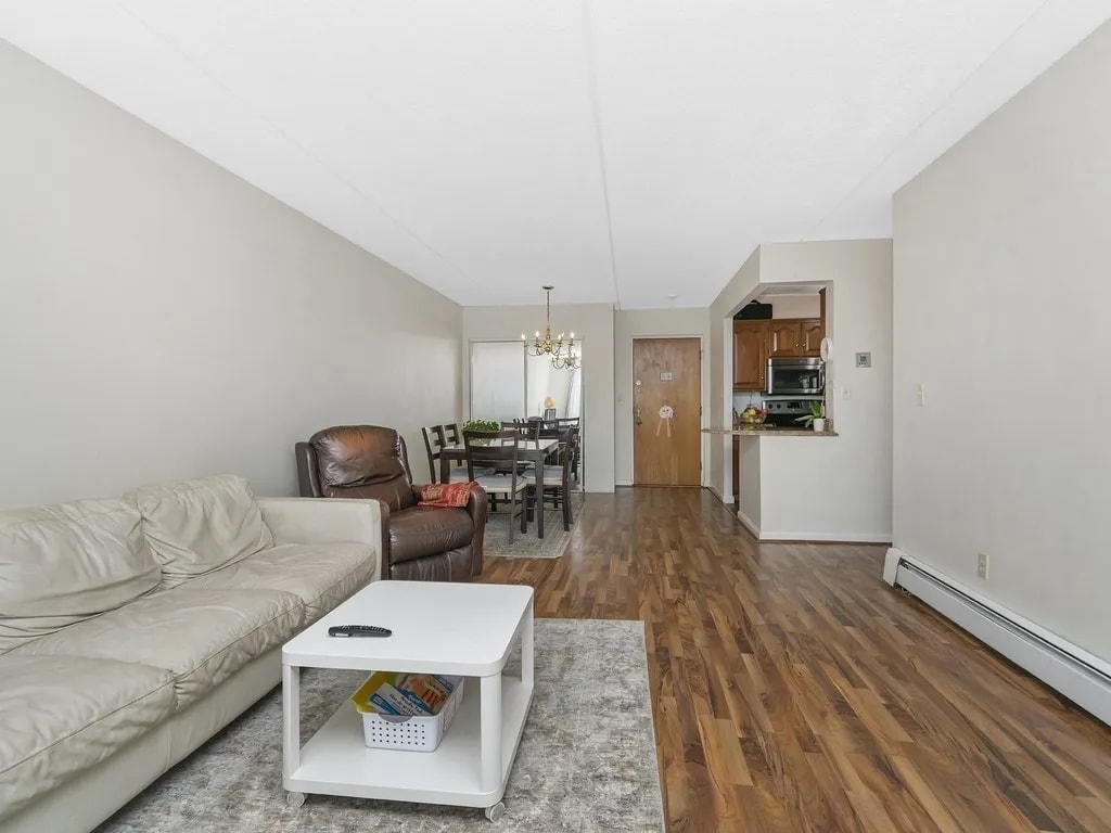 Building Photo - 95 Nahant St