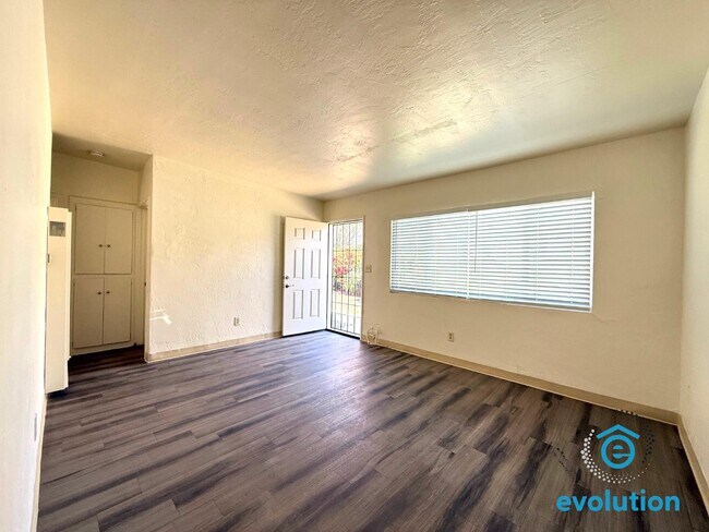 Foto del edificio - 10323 Park Ave