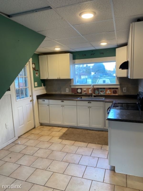 Building Photo - 4 br, 2 bath House - 548 3rd Ave