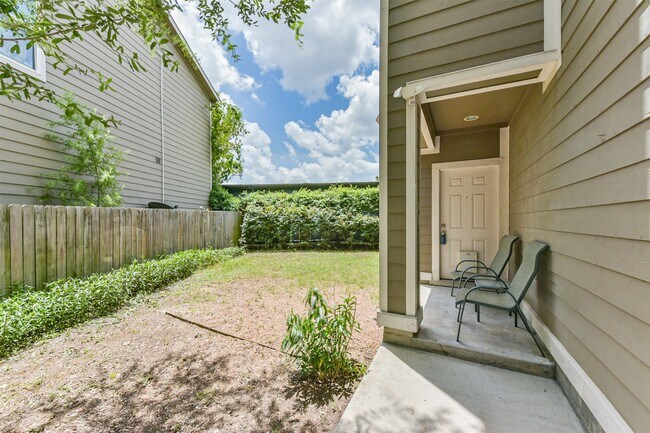 Foto del edificio - 242 Lenox St