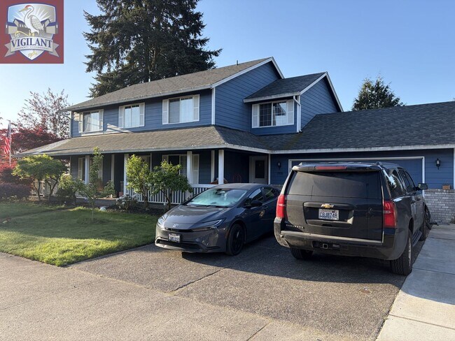 Foto del edificio - Ideal 4 bedroom home
