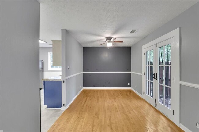 Foto del edificio - 986 Franklin Ridge Ct