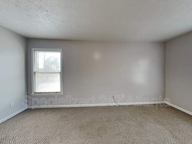878 St Charles Ct photo'