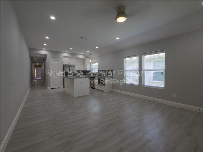 Foto del edificio - 605 E Carter St