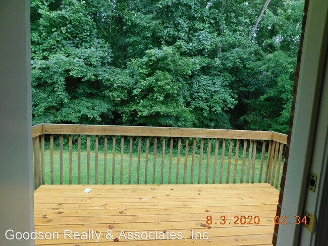 Foto del edificio - 2 br, 1 bath House - 380 TURNER STREET
