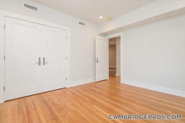 Foto del edificio - 19 Forest St