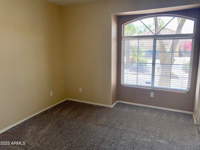 Building Photo - 223 S Brentwood Pl