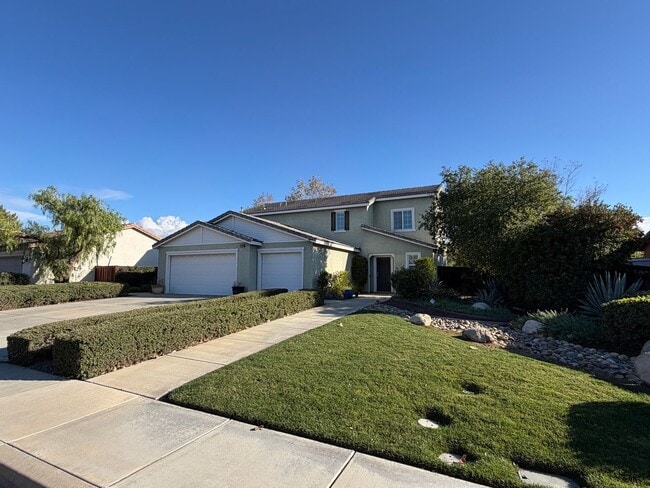 Building Photo - 37836 Divot Dr