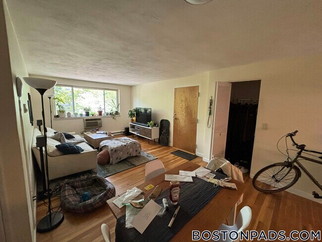 Foto del edificio - 39 Englewood Ave