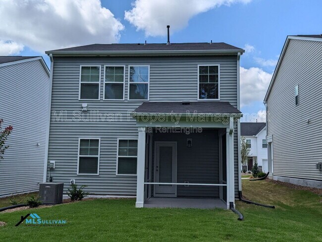 Foto del edificio - 5866 Woodlawn Dr
