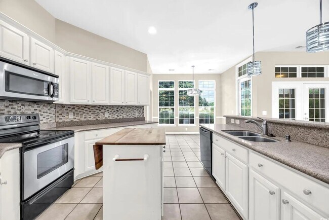 Building Photo - 414 Carriage Lake Dr