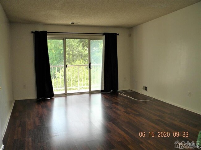 Building Photo - 68 Aspen Ct