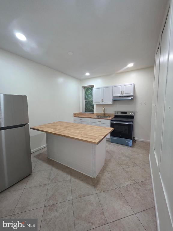 Foto del edificio - 2111 W Somerset St