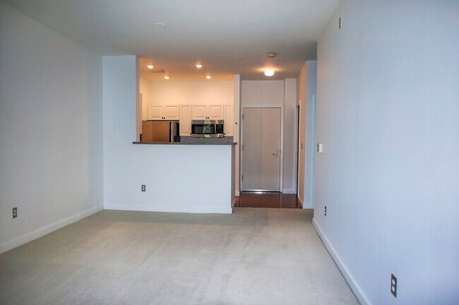 entrance - 2415 2nd Ave