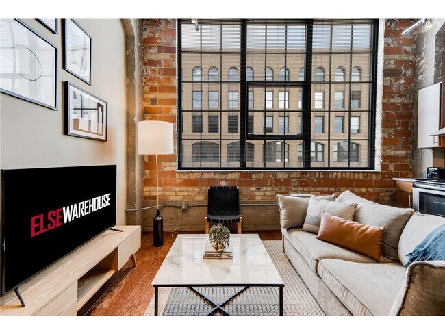 Foto del edificio - 730 N Washington Ave