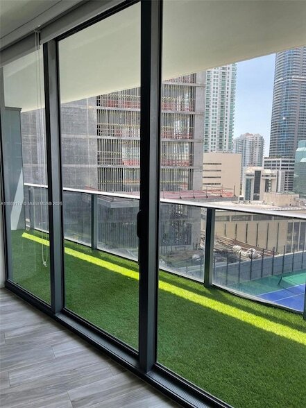 Foto del edificio - 801 S Miami Ave