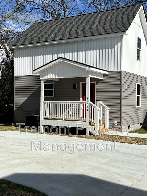 Building Photo - 1228 Sholar Ave