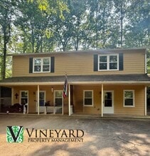 Building Photo - 4520 Bartow Carver Rd SE