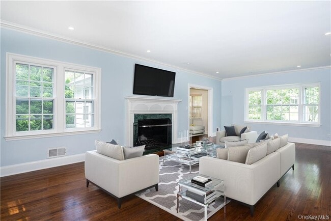 Building Photo - 25 Jerome Ave