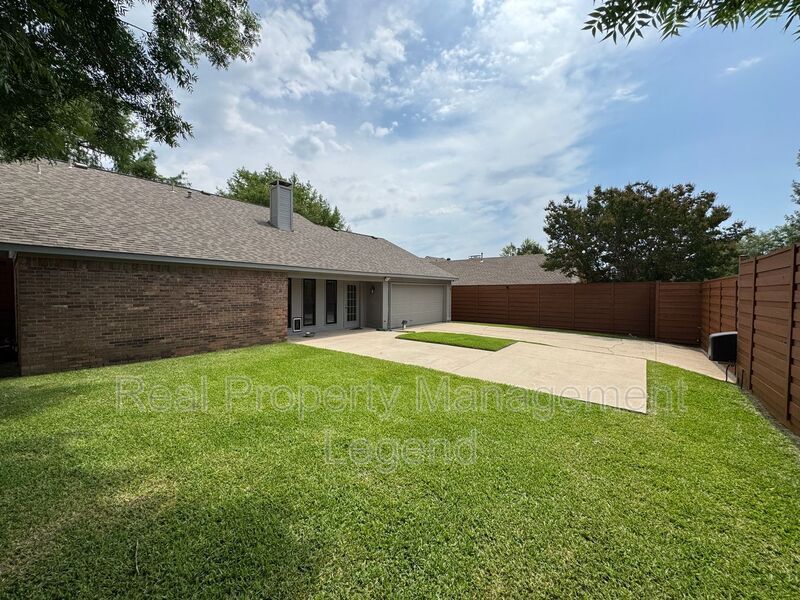 Foto principal - 4036 Cedarview Rd
