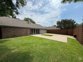 Building Photo - 4036 Cedarview Rd
