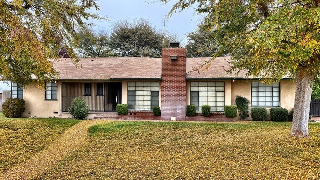 Foto del edificio - 1260 W Poplar Ave