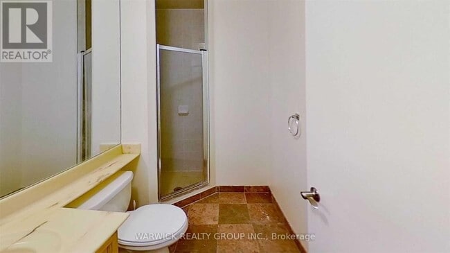 Building Photo - 7 King St E