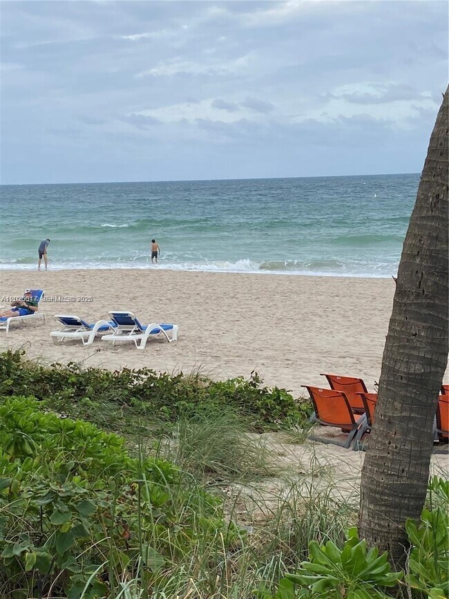 Foto del edificio - 2011 N Ocean Blvd