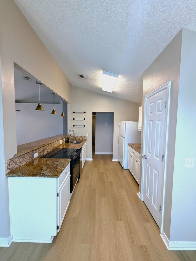 Foto del edificio - 9451 Pine Lily Ct