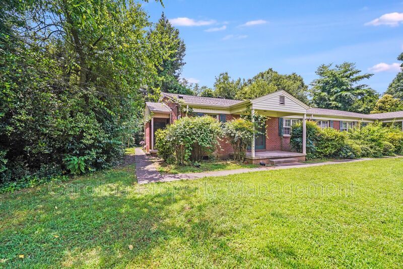 Foto principal - 405-B W Harvie Ave