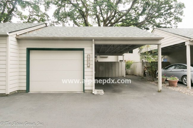 Building Photo - Great townhome in Central Park Condos