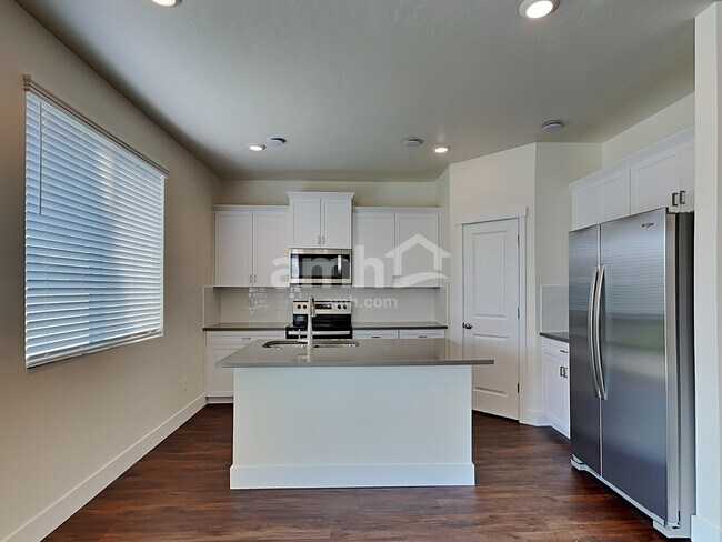 Foto del edificio - 955 S Moorside Ave