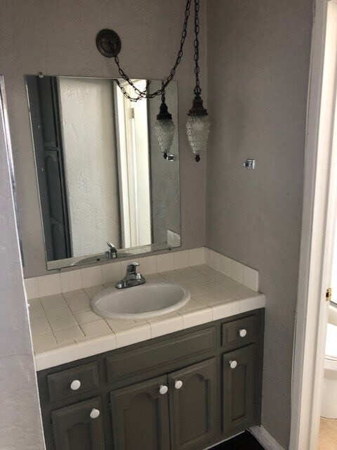 Bathroom Vanity - 3901 Green Ave